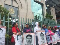 Exigen al Poder Judicial reponer investigación de Ayotzinapa