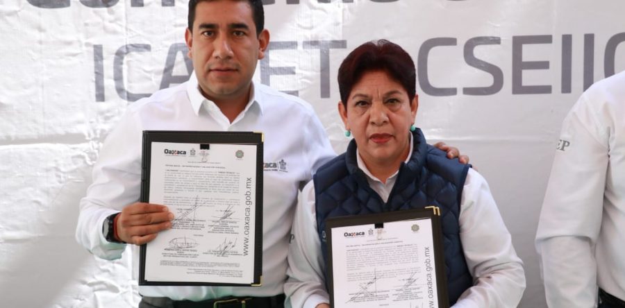 Firman ICAPET y CSEIIO convenio para capacitar a profesores de comunidades indígenas
