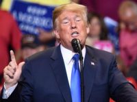 Gobierno de Trump presiona a jueces migratorios para acelerar deportaciones