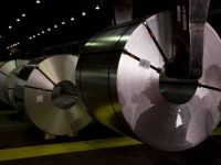 IP exige al gobierno defender el acero