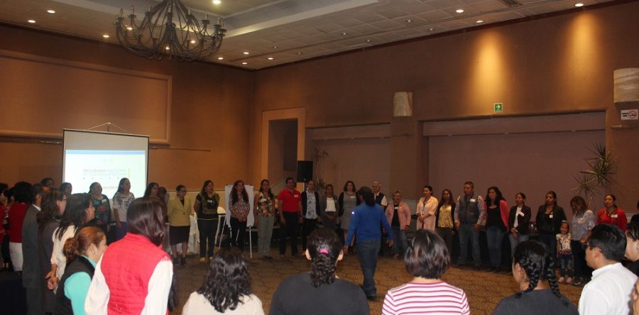 Imparte IEEPO taller para fortalecer la convivencia escolar