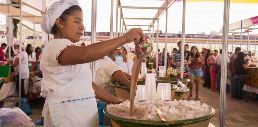 Inaugura Sectur la XIII Feria del Tejate y el Tamal en la Plaza de la Danza