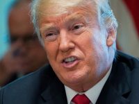 Intensifica Trump críticas al fiscal especial Mueller