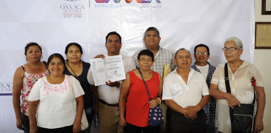 Brindan certeza jurídica y seguridad patrimonial a familias capitalinas