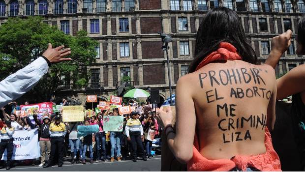 Legisladores del PRD propondrán legalizar el aborto