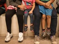 Más de 500 menores migrantes aún están separados de sus padres en EE.UU.