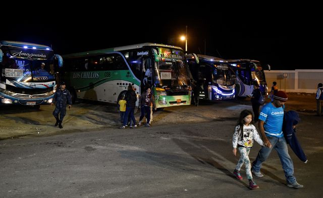 Perú declara emergencia en frontera por migración venezolana
