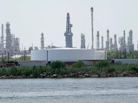 Petróleo sube tras la merma en stocks de EU