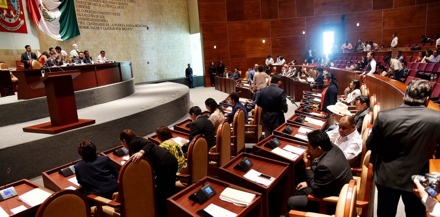 Piden Diputados verificar permisos en el Río Atoyac