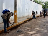 Retira Gobierno Municipal escombro acumulado en la colonia La Cascada