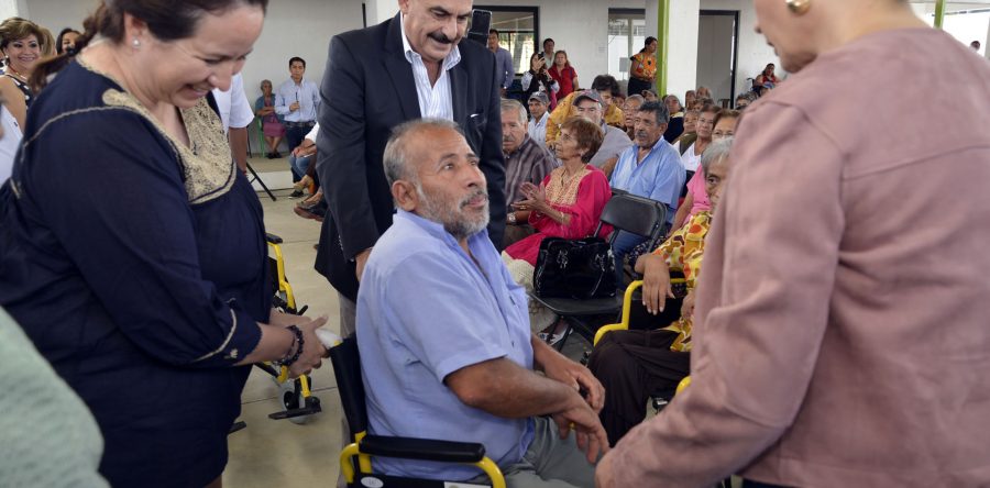 Trabaja gobierno de Hernández Fraguas por el bienestar de adultos mayores