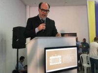 Tribunal de Venezuela ordena detención de Julio Borges por atentado contra Maduro