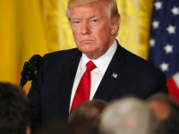 Trump rechaza oferta de reducir a cero aranceles a automóviles de Europa