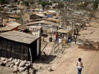 Un tercio de los mexicanos sobrevive con 100 pesos al día