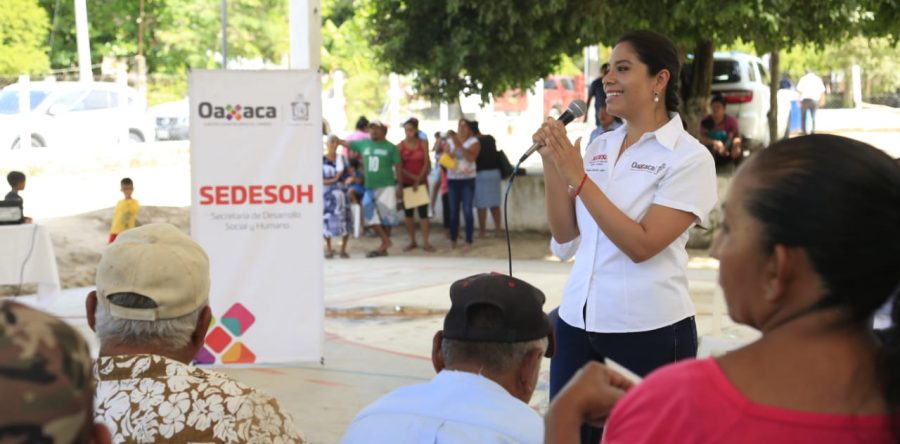 Unidades Móviles acercan servicios a la agencia “Bajos del Arenal”, Huatulco