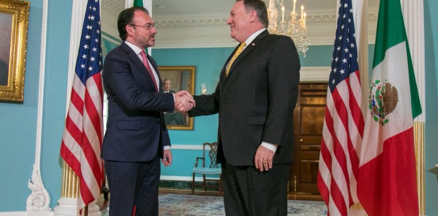 Videgaray y Pompeo hablan de seguridad y migración