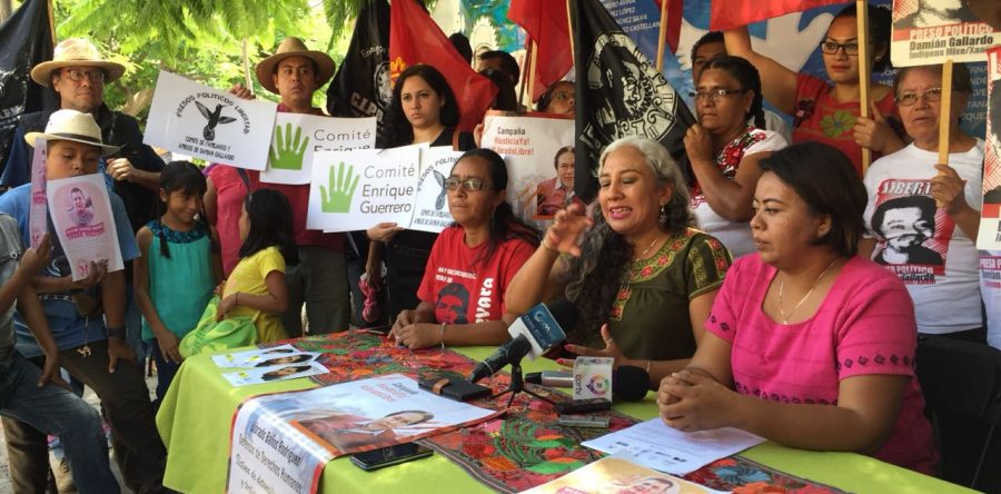 Buscan defensoras de derechos humanos acercamiento con AMLO