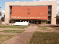 Insisten estudiantes no aceptados en la UABJO con buscar espacios