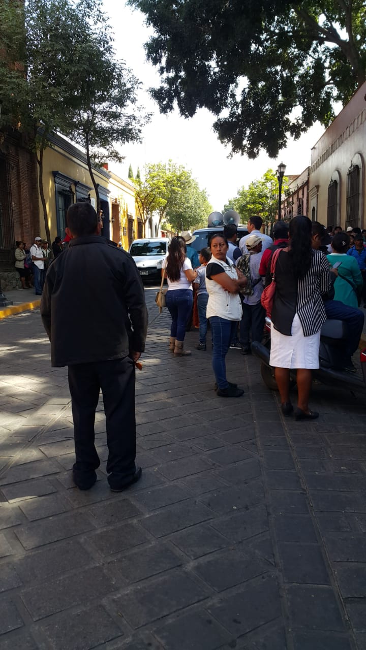 Exigen antorchistas atención directa de Murat Hinojosa