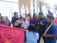 Llaman maestros y sindicatos a una desobediencia civil