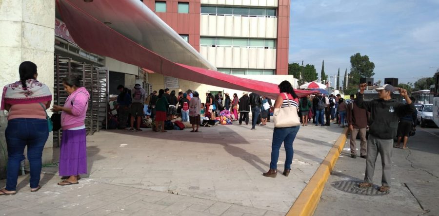 Integrantes del CIPO protestan nuevamente en Ciudad Administrativa