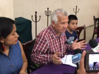 Denuncian a director de una escuela en la Capital