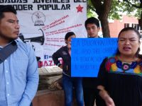 Continúa protesta en la UABJO por parte de organizaciones juveniles