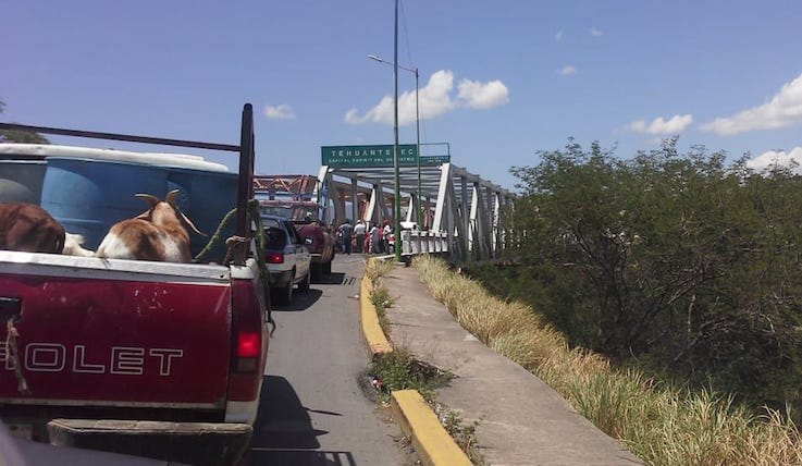 Continúan activos 7 bloqueos carreteros en el Istmo de Tehuantepec