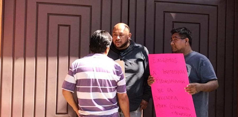 Piden la reinstalación de la directora de la escuela España