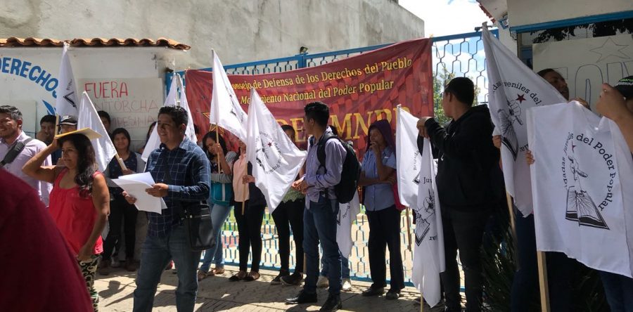 Protestan organizaciones sociales en la DDHPO