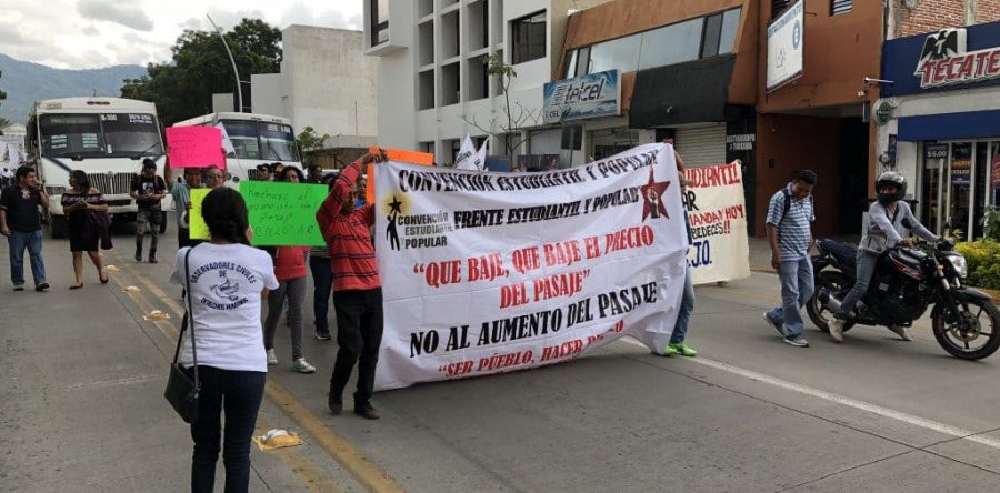 Marcha S-22 en contra del aumento del pasaje del transporte público urbano
