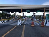 Frustran uniformados toma de caseta por parte de normalistas