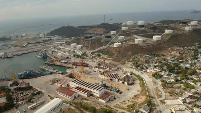 Interrupción eléctrica en la Refinería de Salina Cruz