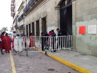 Vuelven triquis al “ataque”, reinician protestas