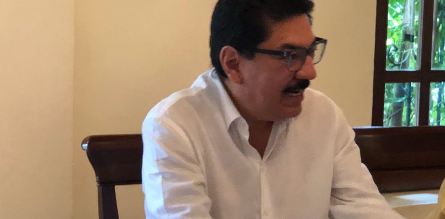 Presume Ulises Ruiz sus obras públicas; “tengo más que Diódoro, José Murat, Gabino y Alejandro”, asegura