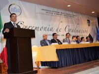 Entrega FDCS-UABJO a la sociedad 864 nuevos profesionales del Derecho