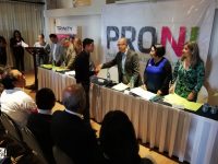 Entrega IEEPO certificaciones de inglés a estudiantes, maestros y asesores externos