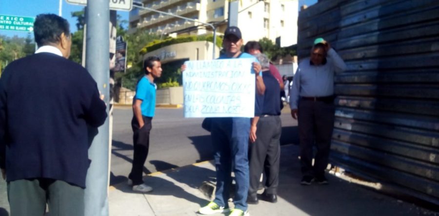 Rechazan vecinos de  Xochimilco instalación de OXXO