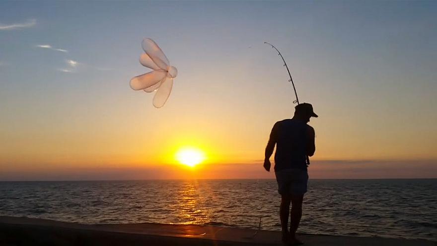 Condones, las últimas herramientas multipropósitos en Cuba