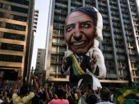 Bolsonaro gana ventaja en Brasil tras atentado