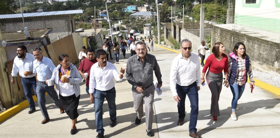 Reciben vecinos de Guadalupe Victoria obra de pavimentación