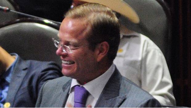 Cedieron diputados a Morena a cambio de presupuesto para tratar cáncer infantil, asegura Escobar