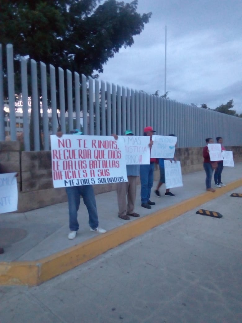 Con protesta exigen libertad de presunto autor de triple homicidio en Juchitán