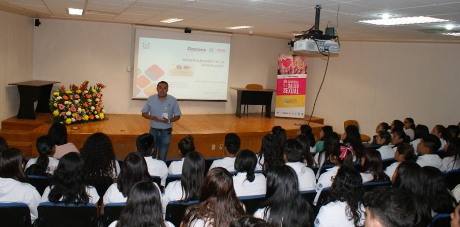 Conmemora Coesida Día Mundial de la Salud Sexual en la UABJO
