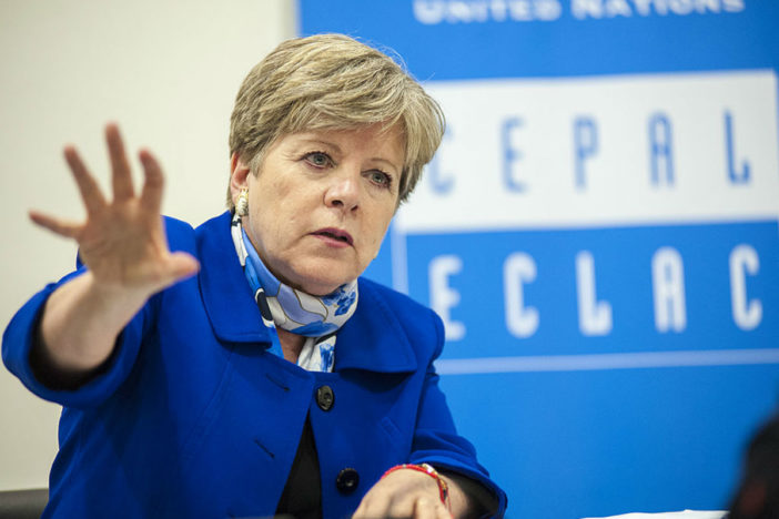 El NAIM es necesario, pero se construye en “una zona equivocada”, cuestiona Alicia Bárcena de la Cepal