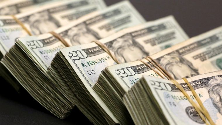 El peso se aprovecha de la tensión comercial EU-China y le gana al dólar