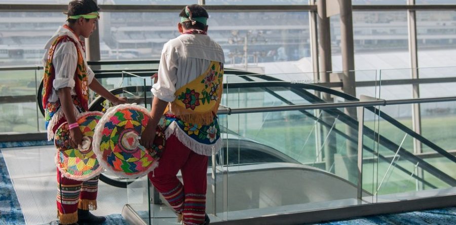 En México hay leyes y mentalidad más inclusiva, pero discriminación persiste hacia los indígenas