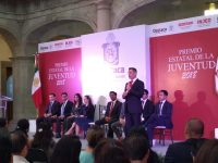 Entrega Gobierno del Estado el premio estatal de la juventud 2018