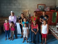 Familias de Xadani realizan autoconstrucción de viviendas