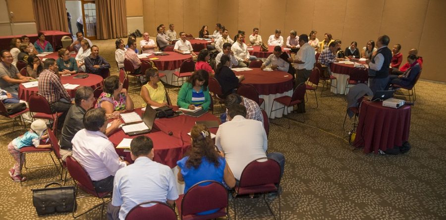 Fortalece IEEPO capacitación de docentes de educación básica